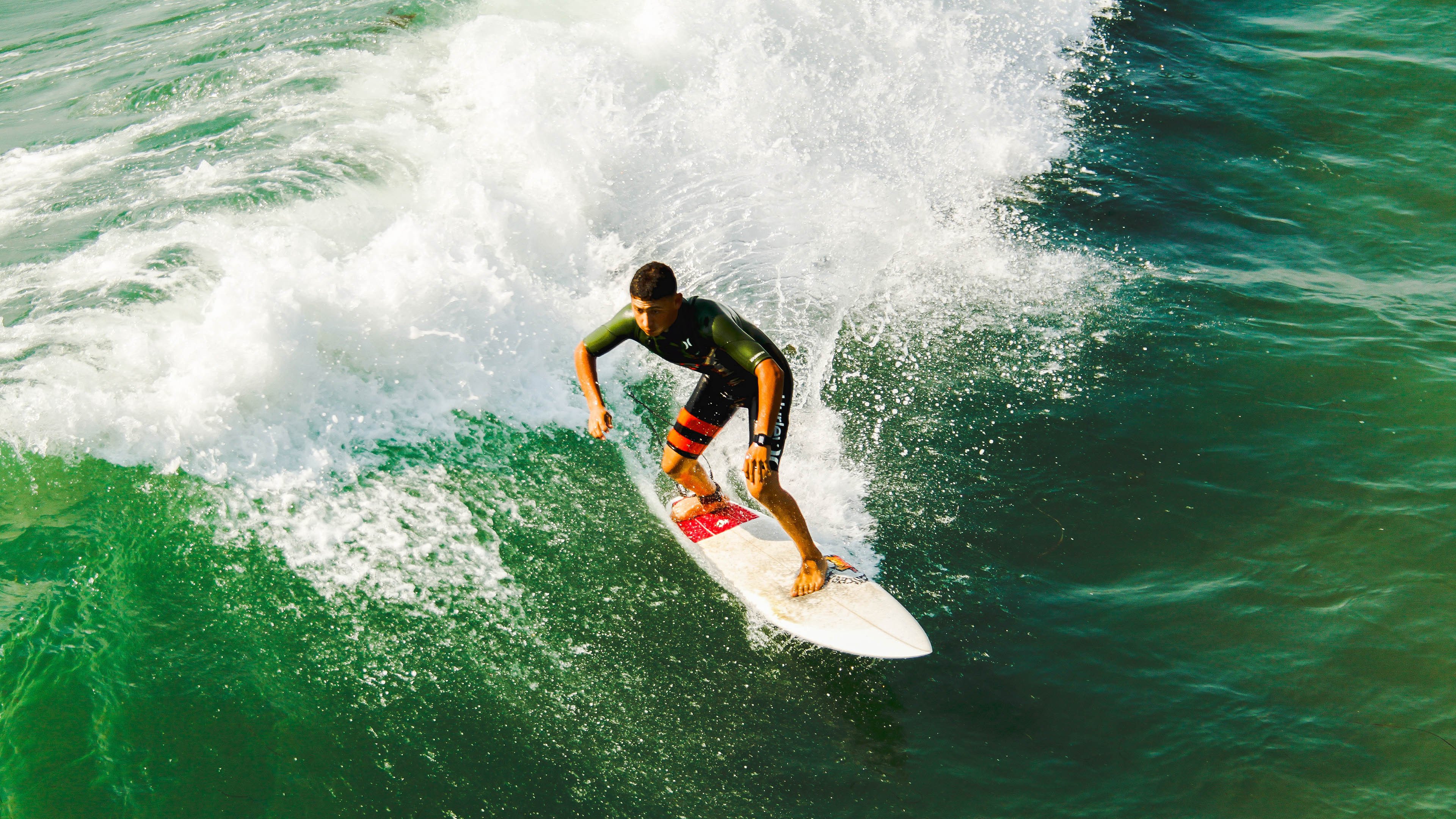 开云体育下载官网-克莱尔200自稳定输出展现美式节奏，克莱尔 dc