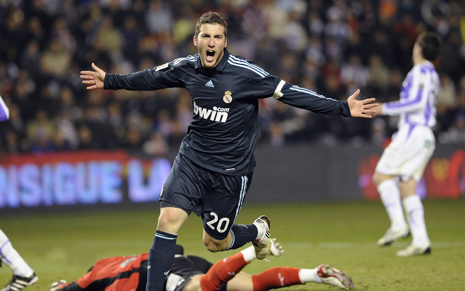 小组赛出现意外排名,晋级形势瞬息万变,小组赛影响夺冠吗